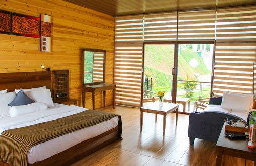 Kumbalwela Hotel | Aloft Grand Hotel