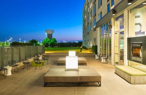 Plano Hotel | Aloft Hotel Plano