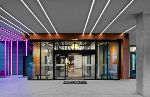 Country Club Plaza Area Hotel | Aloft Kansas City Country Club Plaza
