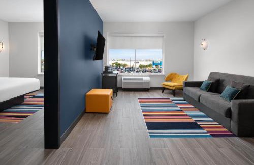 Katy Hotel | Aloft Katy Mills