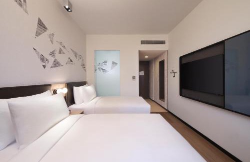 Thomson Road Hotel | Aloft Singapore Novena