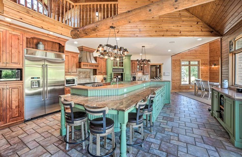 Grundy County Other | Aloha Ranch 10,000 sq/ft, 40 acres, game room, theater, fishing pond, and more!