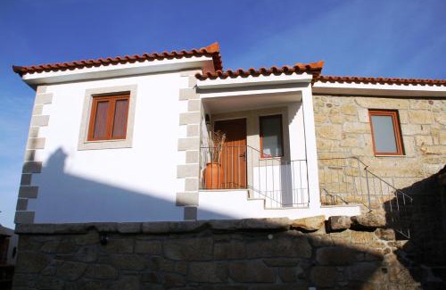 Monaco House | Alojamento Rural Casa da Eira