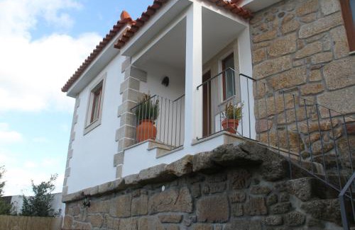 Monaco House | Alojamento Rural Casa da Eira