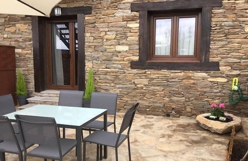 Montejo de la Sierra Cottage | Alojamientos El Horno for 4 people