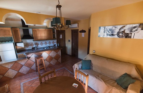 Hornos House | Alojamiento Rural y Restaurante RAISA