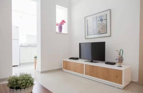 Haifa Apartment | Alona’s Apartments by the beach