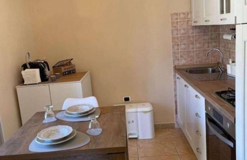 Cosenza Apartment | Along Crati River, mini apartment, vico Postierla, historic center.