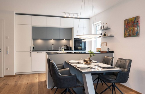 Kolbermoor Apartment | Alpdeluxe Suite - Smart Home BBQ waterbed