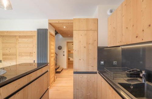 Cognet Apartment | Alpe d'Huez Houses - Hameau de Clotaire - Le cocon blanc - Duplex 5 chambres - cheminée wellness - Ski aux pieds