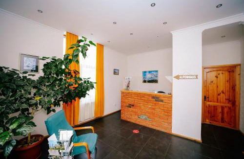 Gergeti Hotel | Alpenhaus Kazbegi Hotel & Restaurant
