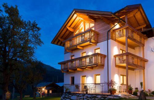 Lesachtal Hotel | Alpenhof Wolayersee