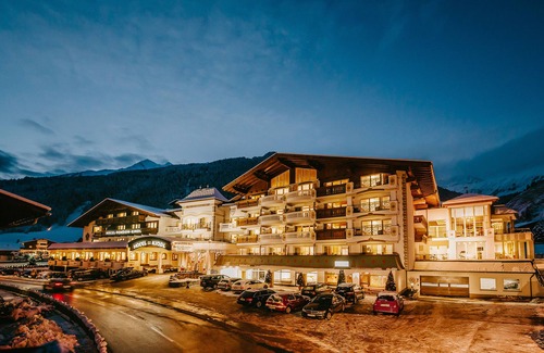 Neustift Im Stubaital Hotel | Alpenhotel Kindl