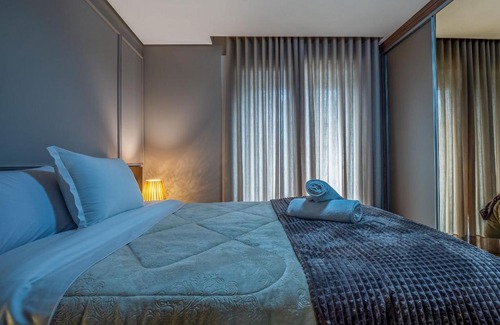 Tirol Apartment | Alpes da Montanha 203 - Ap novo junto ao Centro de Gramado + garagem
