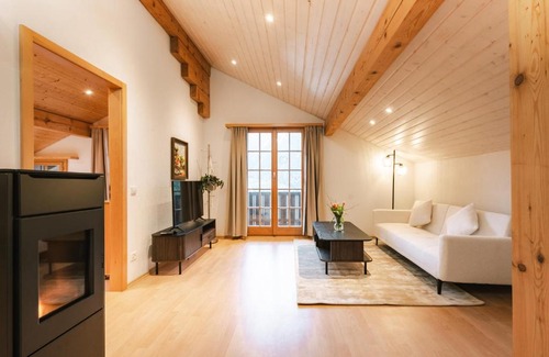 Ruedisbach Apartment | Alphorn Chalet Habkern