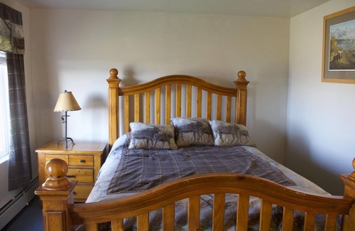 Cantwell Cabin | Alpine Creek Lodge