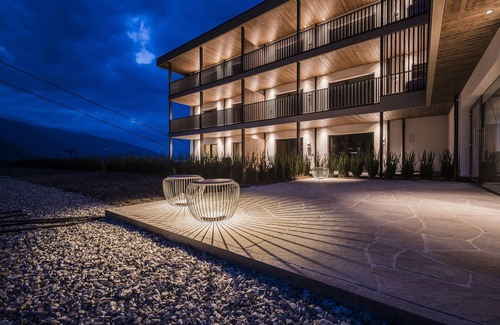 Brunico House | Alpine Deluxe Apartment Ski-in & out