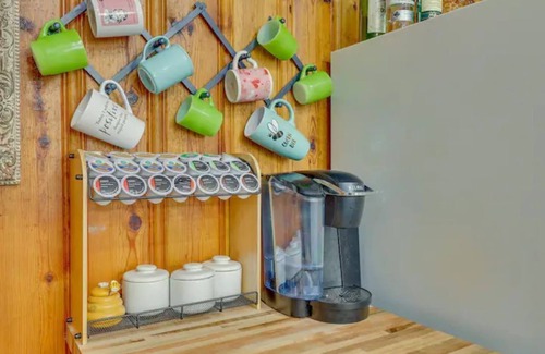 Alpine Cabin | Alpine Dog Friendly Cabin!