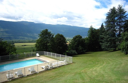 Serrieres-en-Chautagne Ski Chalet | Alpine Chalet Retreat with Pool