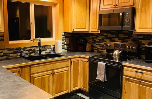 Fritz Creek Cabin | Alpine Meadows Cabinnn