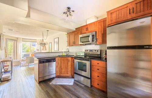 Canmore Apartment | "Alpine Oasis" at Alpine Village