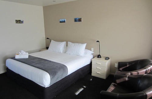 Greymouth Hotel | Alpine Rose Motel