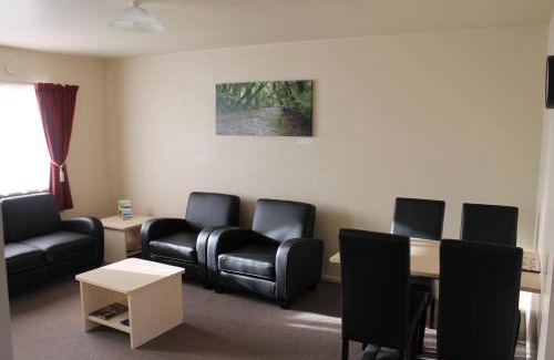 Greymouth Hotel | Alpine Rose Motel