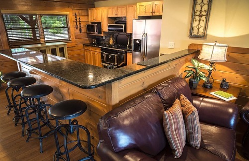 Apple Ridge Cabin | Alpine Vista - Blowing Rock Cabin with hot tub, Theater, Sauna, Views