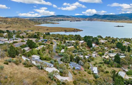 East Jindabyne Cabin | Alps Lakeview Lodge