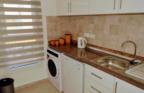 Karavas Villa | Alsancak Luxury Villa with Private Pool and Jacuzzi