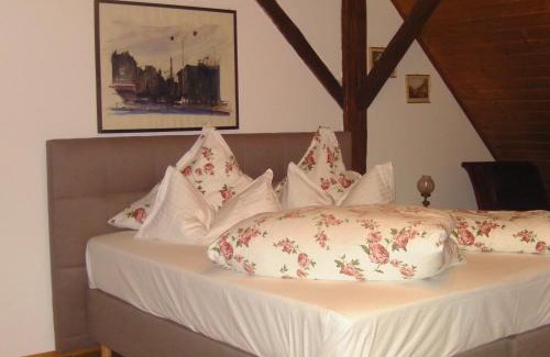 Randegg Hotel | Alte Schreinerei-Auberge Harlekin