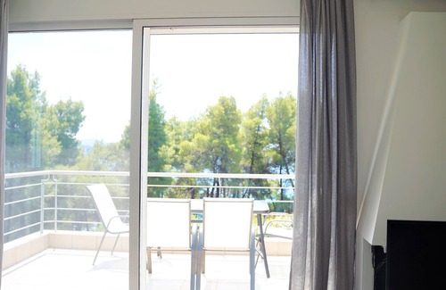 Sithonia House | Alterra Vita Homes by the Sea: 2-bedroom Apartment with BBQ