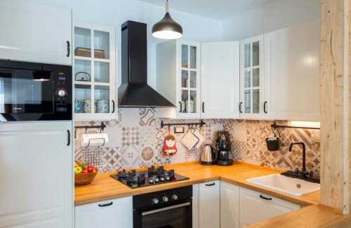 Borno Apartment | Altissimood, Borno Ospitar