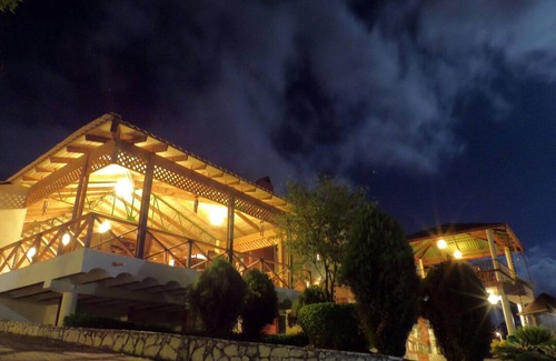 Constanza Villa | Altocerro Villas Hotel & Camping