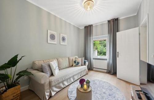 Bad Kreuznach Apartment | Altstadt Apartment am Wasser mit Parkplatz und riesigem Garten