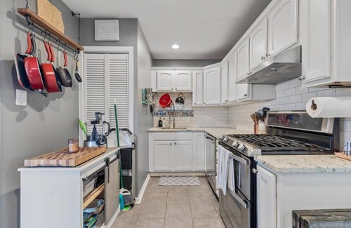 Belle Haven House | ALX Cape Cod 3-BR Near Old Town & Mount Vernon