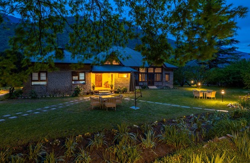 Raison Villa | Amã Stays & Trails Ramgarh Heritage Villa , Manali