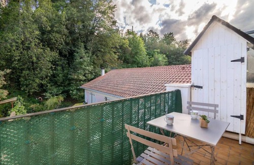 Amelie-les-Bains-Palalda Apartment | Amélie "vintage dream studio" with Sunny Terrace