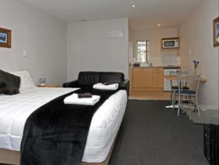 Christchurch Hotel | Amalfi Motor Lodge