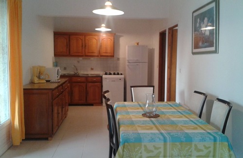 Porticcio Apartment | AMANDIERS - PIN PARASOL, sleeps 4/5