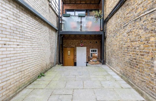 Turnham Green House | Amara Nomad Stays 2