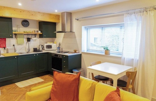 Charlbury Apartment | Amarelo apartment in the heart of Charlbury