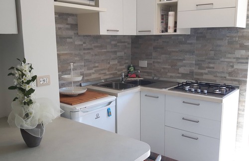 Arcola Apartment | Amaryllis vacation homes - daisy apartment CODE CIN; IT011002B4COYDJRPS