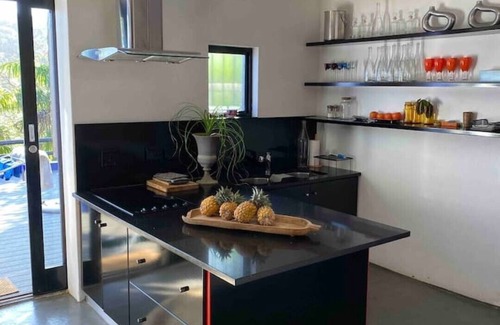 Trafalgar House | Amasundu Beach House Trafalgar