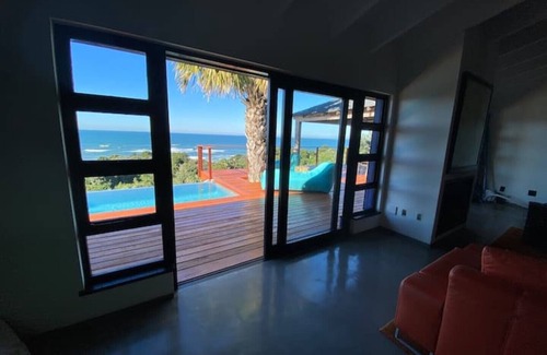 Trafalgar House | Amasundu Beach House Trafalgar