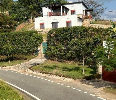 Kibuye House | Amazi Land Home and Farm Stay