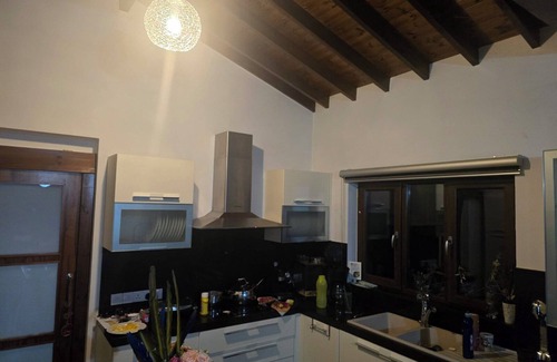 Politiko House | Amazing 3-bedroom house in fabulous Nicosia with WiFi, AC