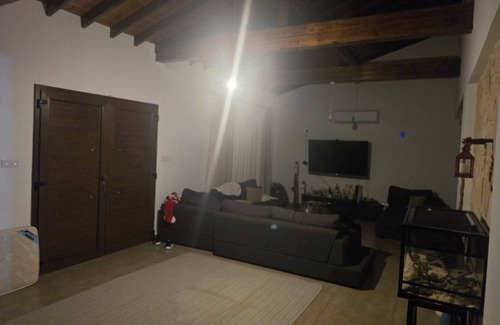 Politiko House | Amazing 3-bedroom house in fabulous Nicosia with WiFi, AC