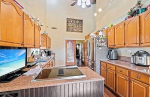 La Presa House | Amazing 4 BDRM 2 Bath Home With Breathtaking Views!
