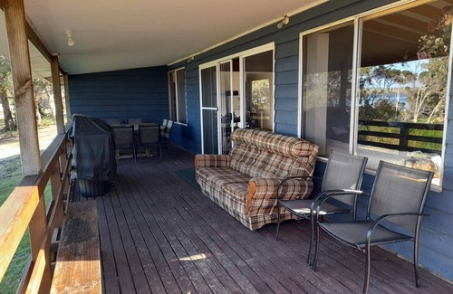 Ansons Bay House | Amazing Ansons Bay remote paradise for the family in the Bay of Fires area.